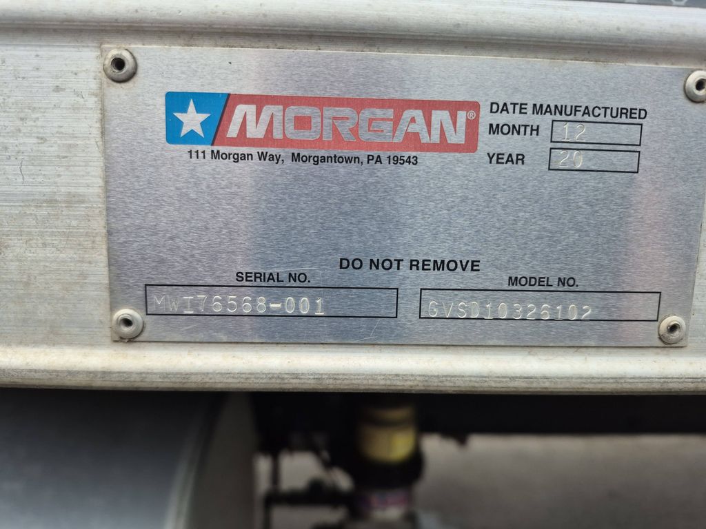 Slide images of 2021 MACK MD642