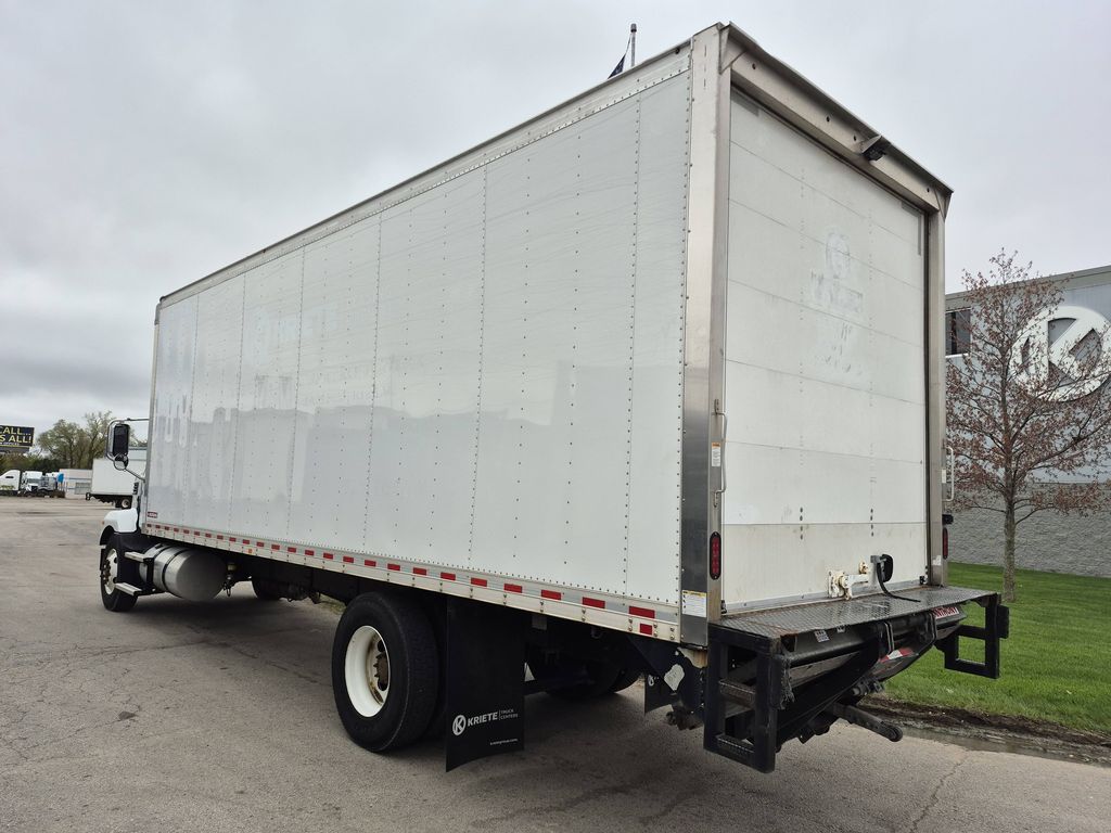 Slide images of 2021 MACK MD642
