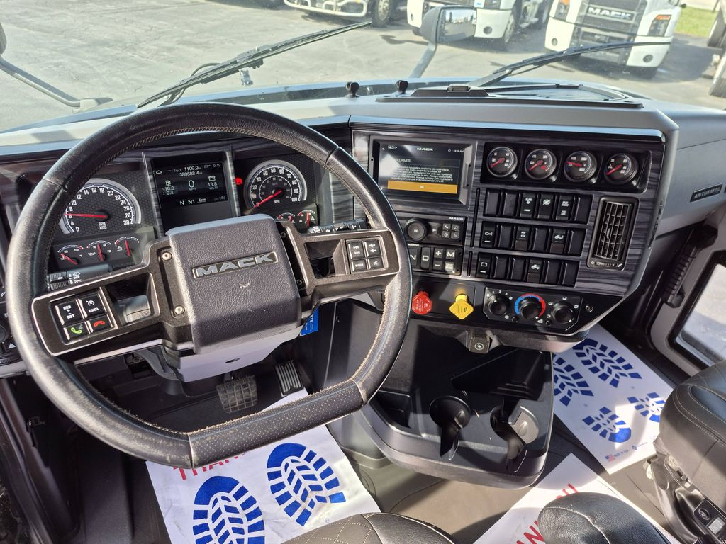 Slide images of 2021 MACK AN64T