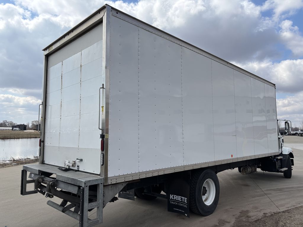 Slide images of 2021 MACK MD642