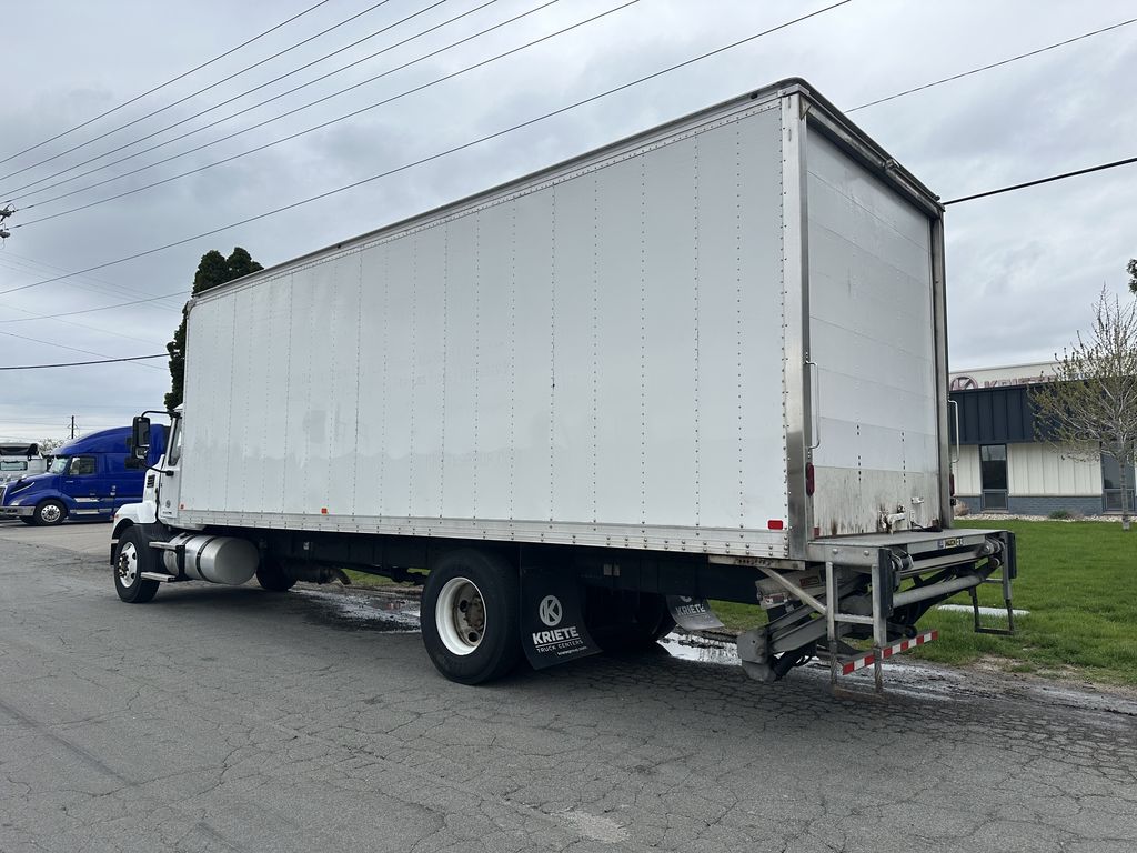 Slide images of 2022 MACK MD642