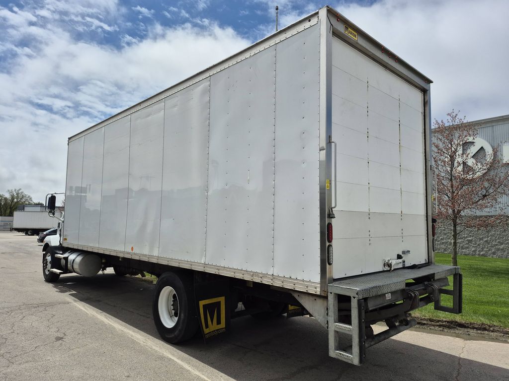 Slide images of 2021 MACK MD642
