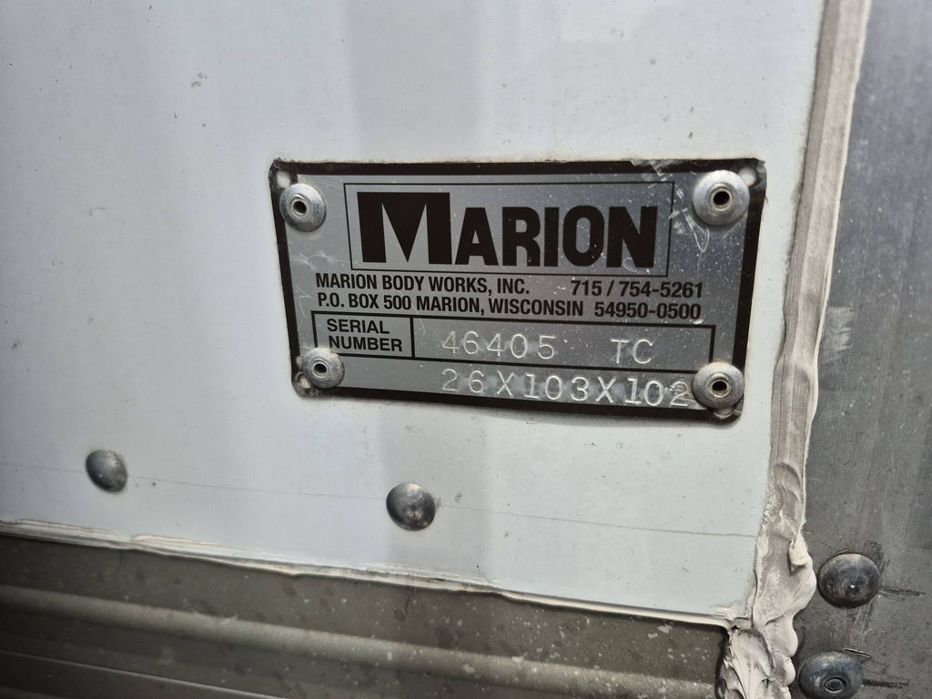 Slide images of 2021 MACK MD642