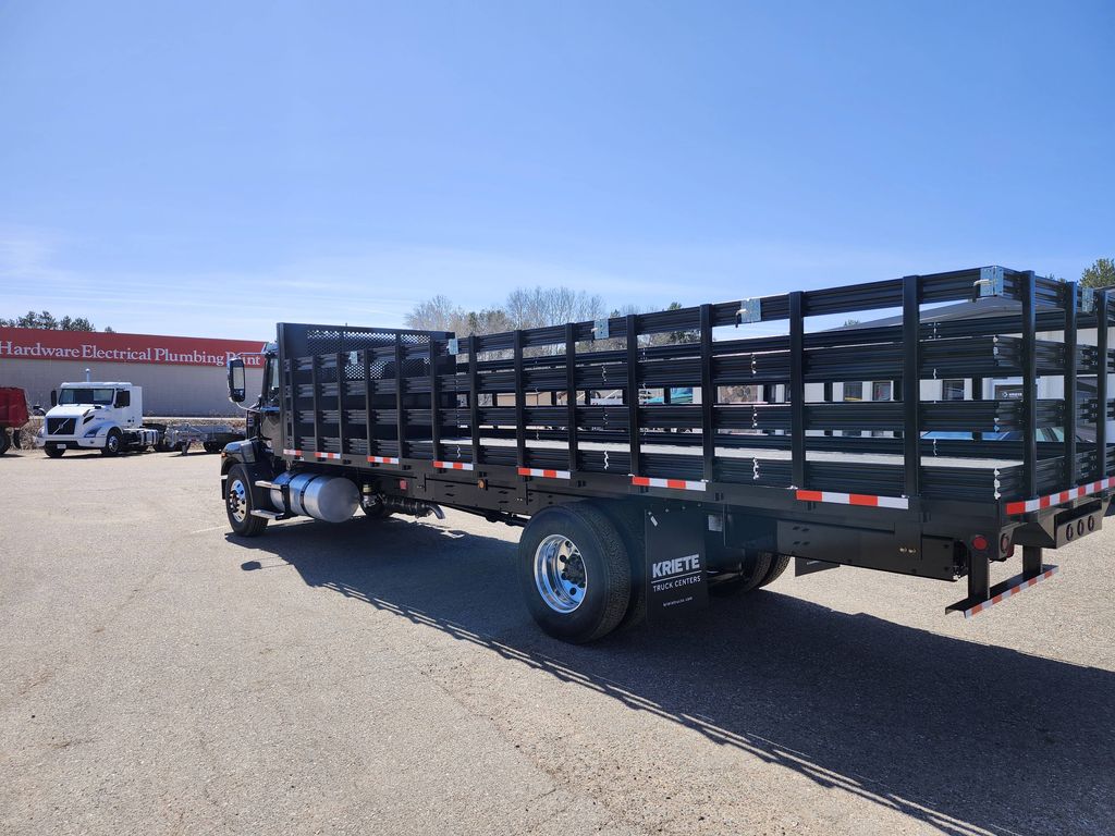 Slide images of 2025 MACK MD642