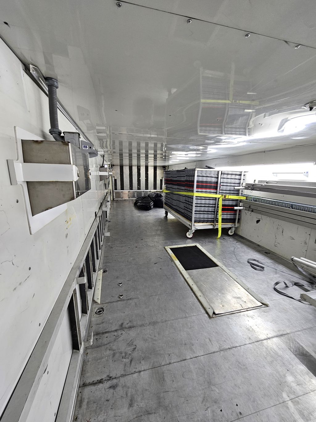 Slide images of CHAMPION TRAILER CO 2002 CUSTOM