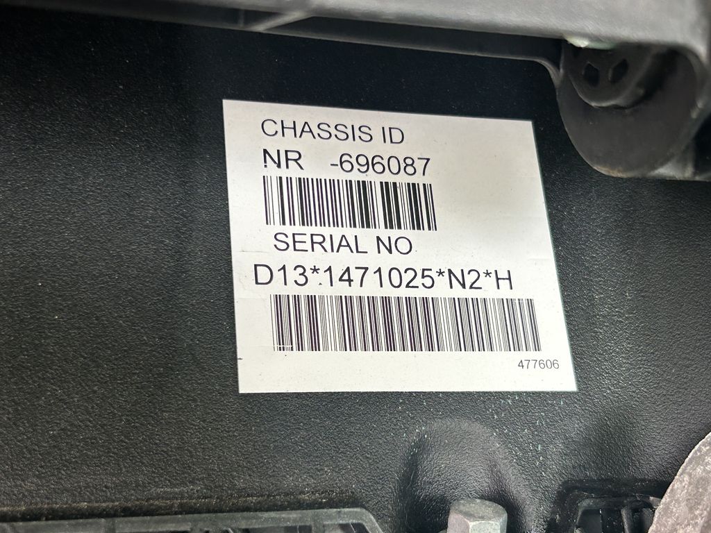 Slide images of 2025 VOLVO VNL64T860