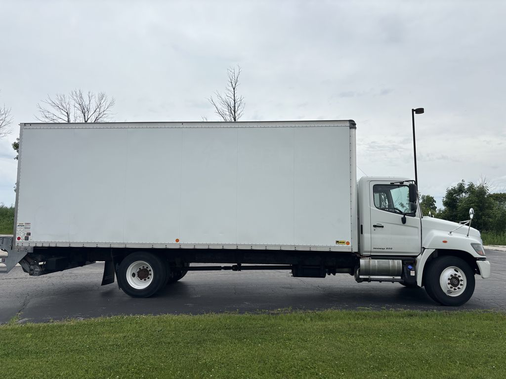 Slide images of 2018 HINO 268