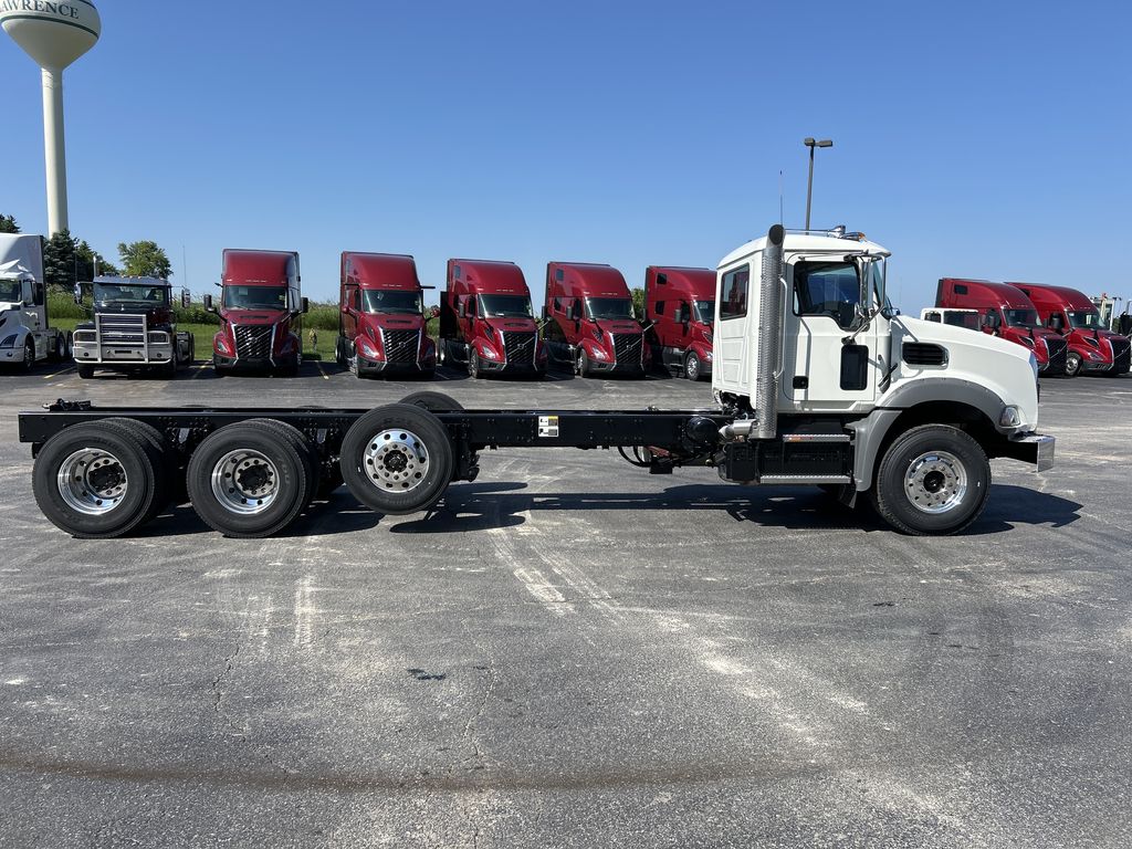 Slide images of 2026 MACK GR84B