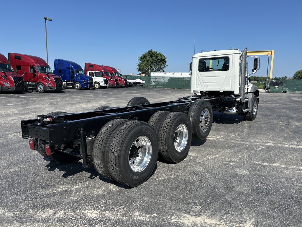 Slide images of 2026 MACK GR84B