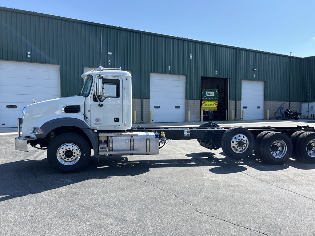 Slide images of 2026 MACK GR84B