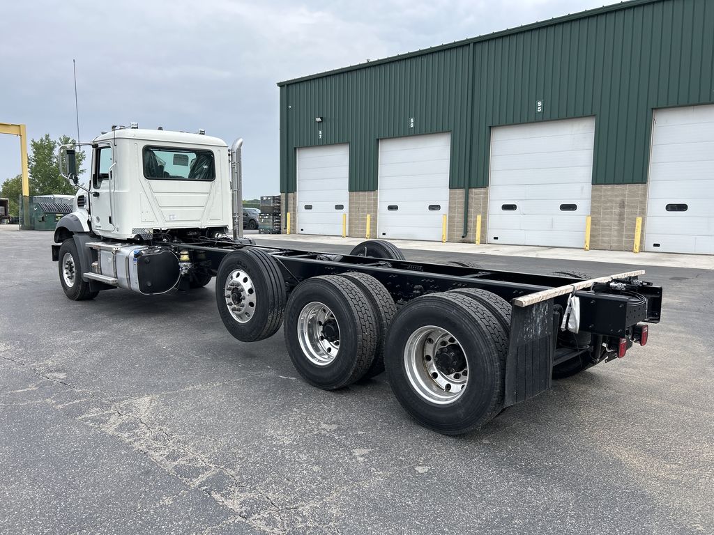 Slide images of 2026 MACK GR84B