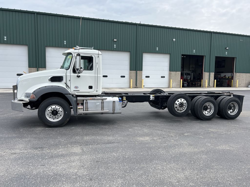 Slide images of 2026 MACK GR84B