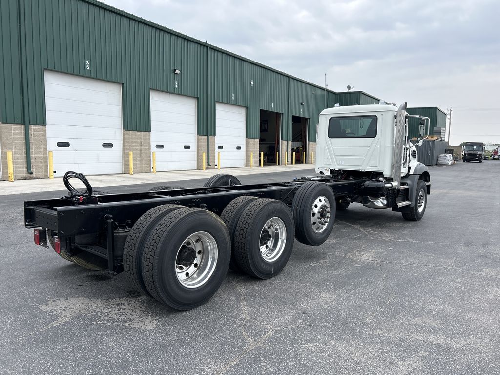 Slide images of 2026 MACK GR84B