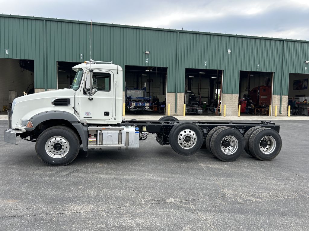 Slide images of 2026 MACK GR84B