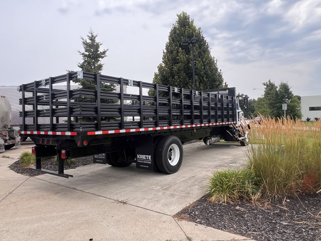 Slide images of 2026 MACK MD642