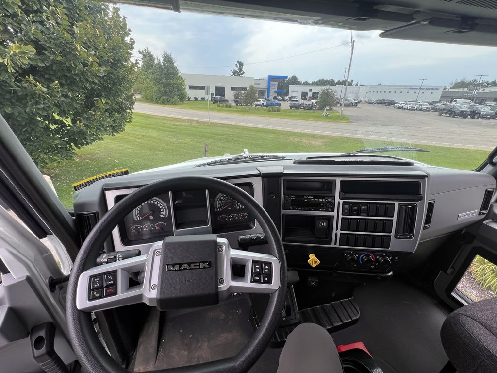Slide images of 2026 MACK MD642