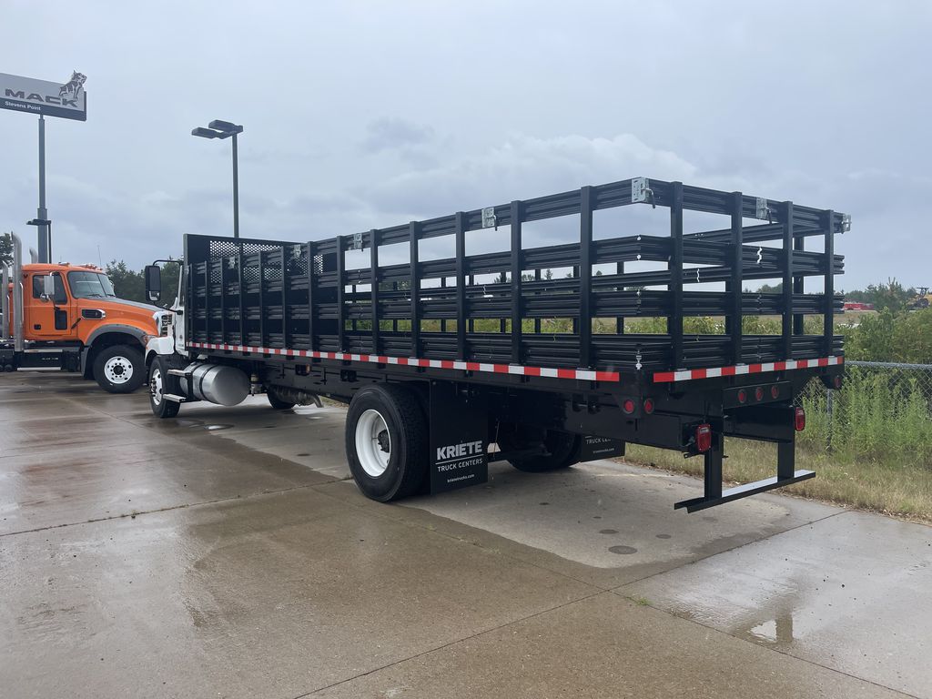 Slide images of 2026 MACK MD642
