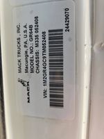 Slide images of 2026 MACK GR64B