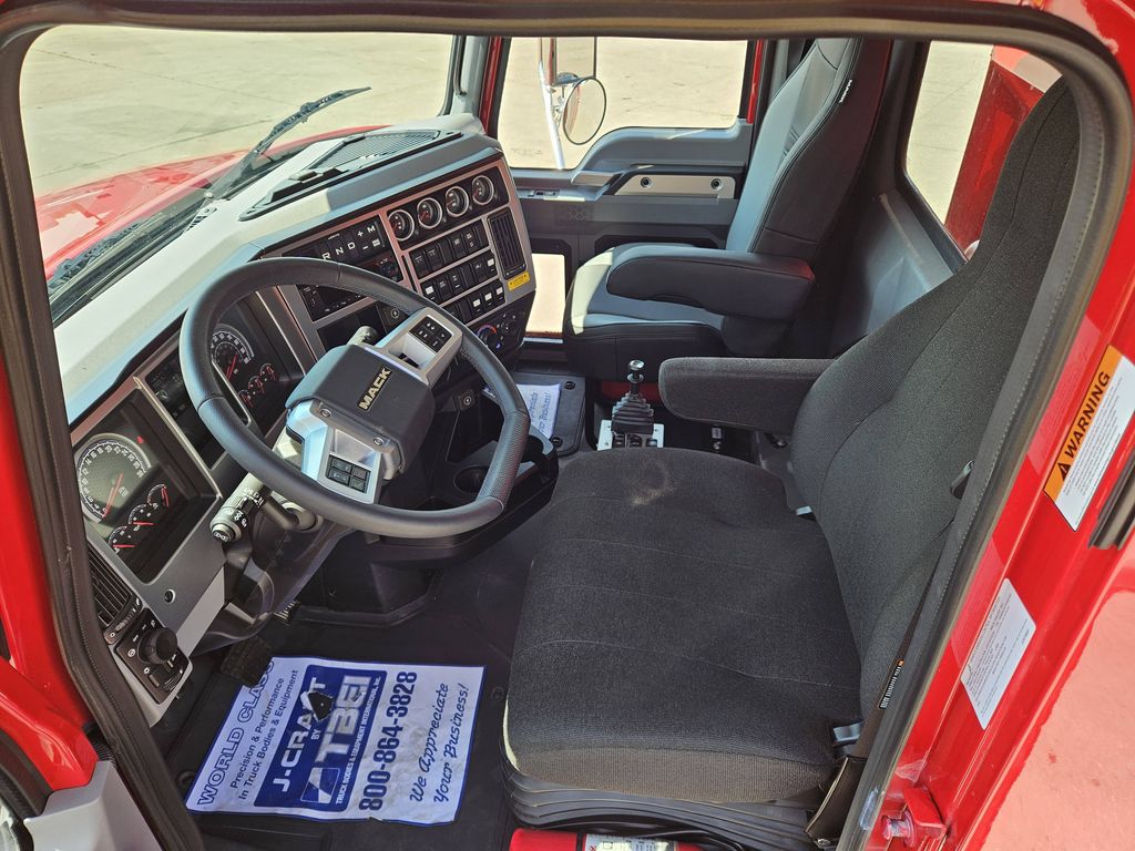 Slide images of 2026 MACK GR104B