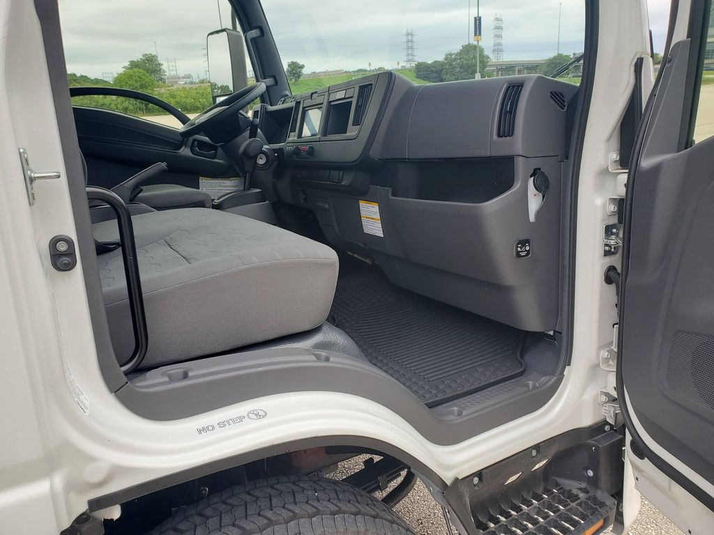 Slide images of 2025 ISUZU NPRXD