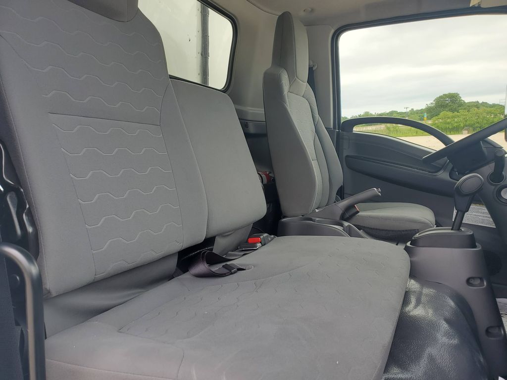 Slide images of 2025 ISUZU NPRXD