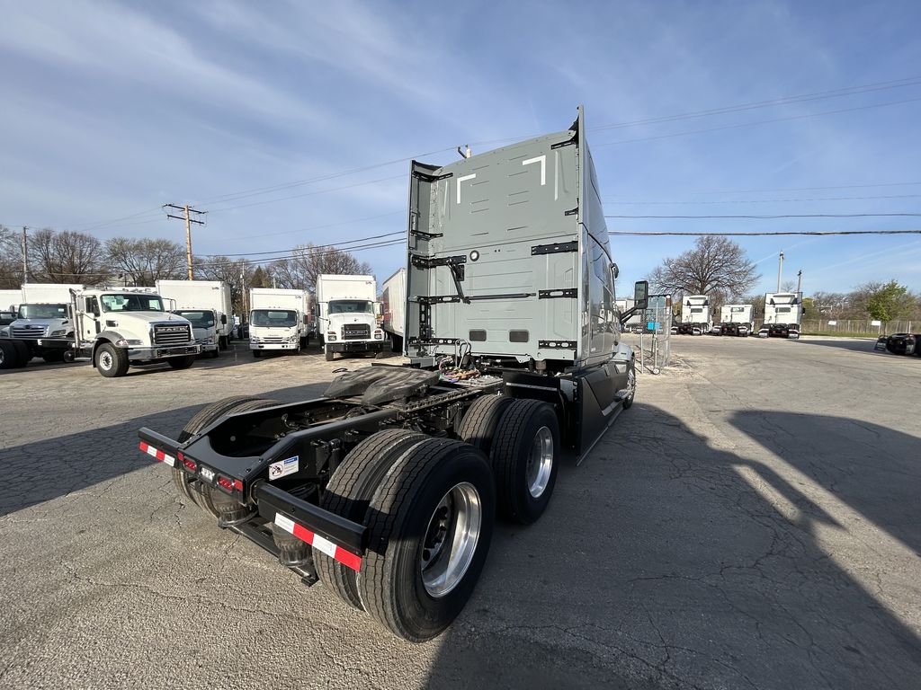 Slide images of 2026 VOLVO VNL64T860