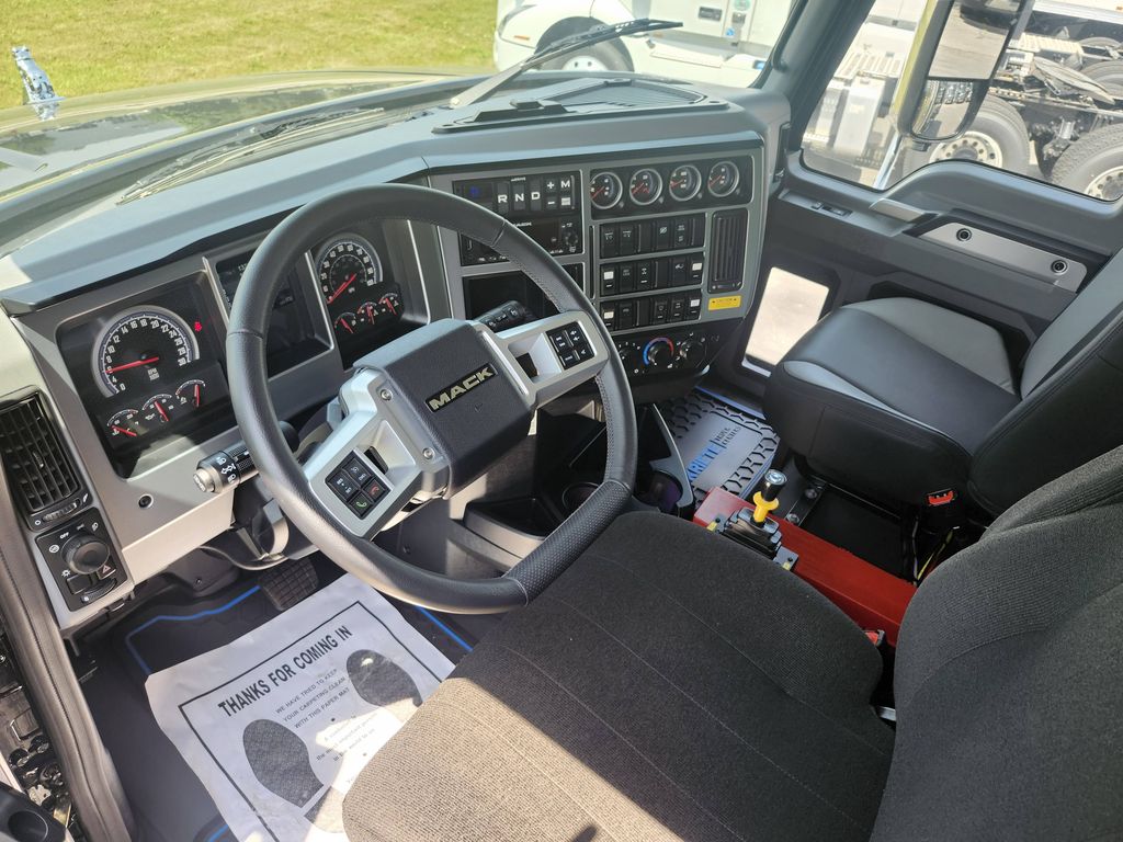 Slide images of 2026 MACK GR104B