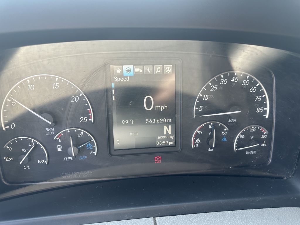 Slide images of 2021 FREIGHTLINER CASCADIA 126