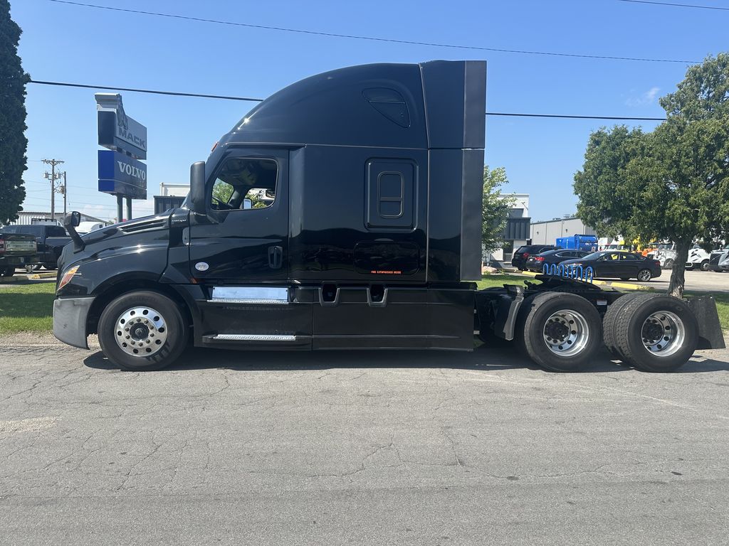 Slide images of 2021 FREIGHTLINER CASCADIA 126
