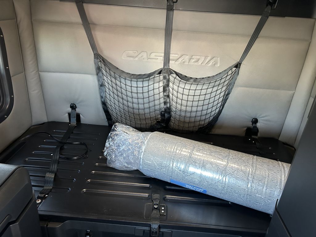Slide images of 2021 FREIGHTLINER CASCADIA 126