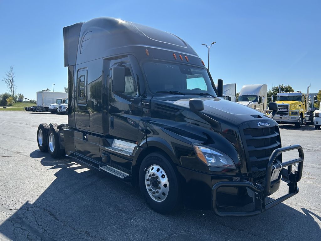 Slide images of 2021 FREIGHTLINER CASCADIA 126