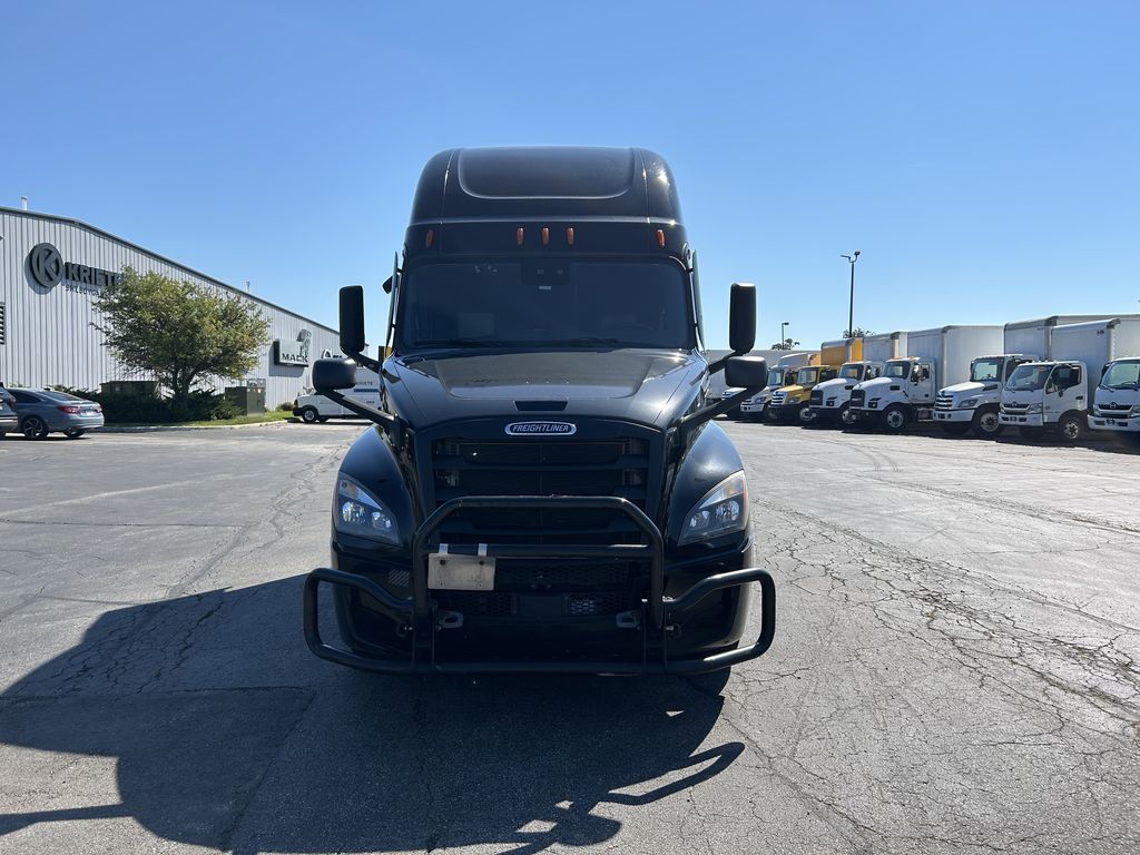 Slide images of 2021 FREIGHTLINER CASCADIA 126