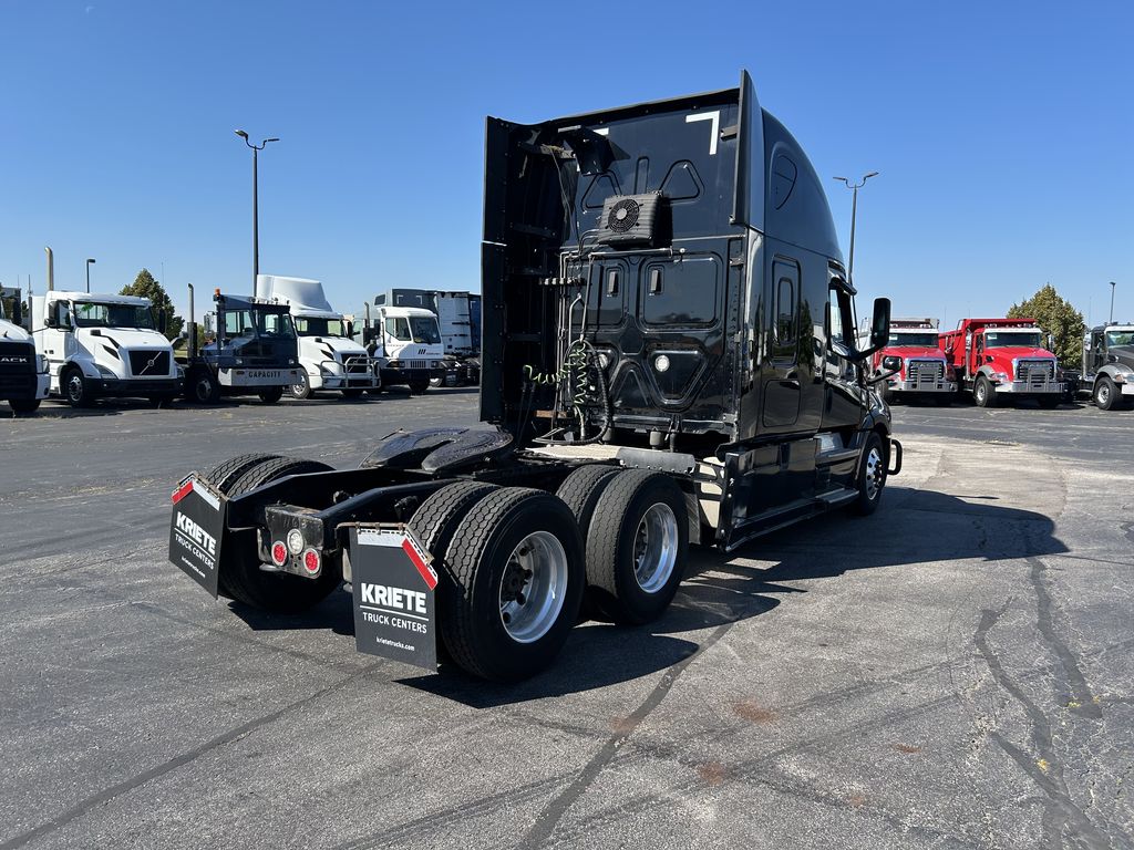 Slide images of 2021 FREIGHTLINER CASCADIA 126