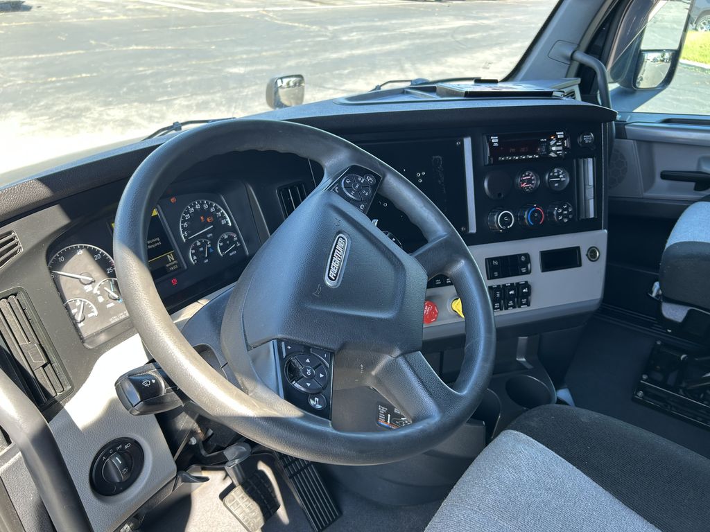 Slide images of 2021 FREIGHTLINER CASCADIA 126