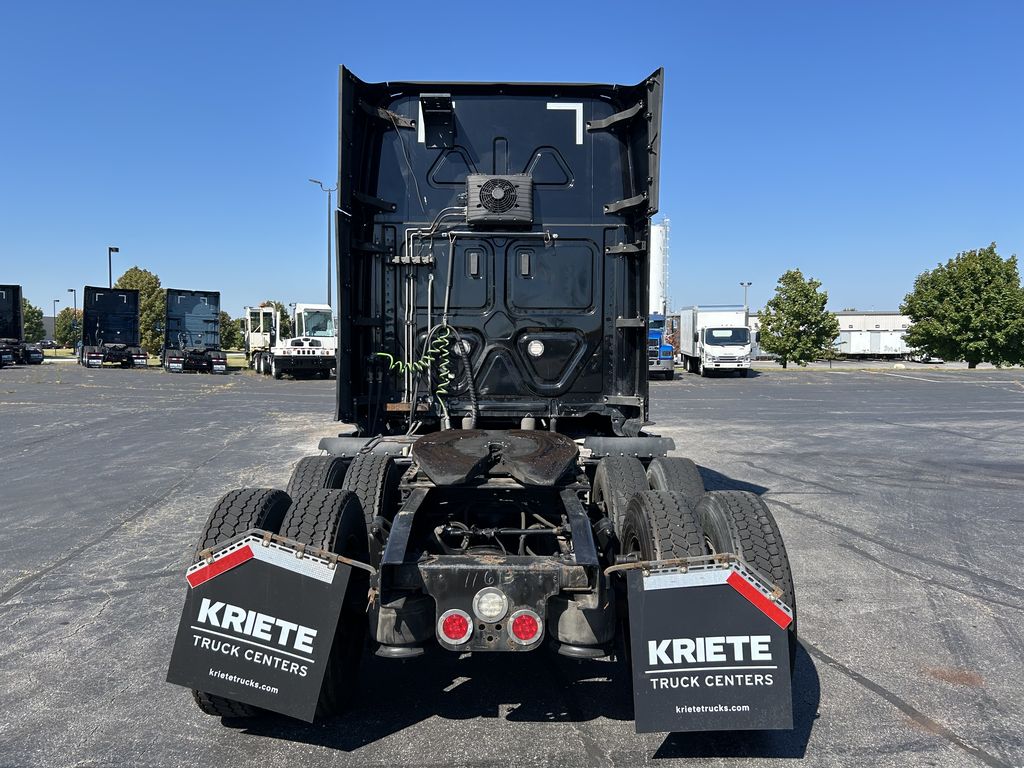 Slide images of 2021 FREIGHTLINER CASCADIA 126