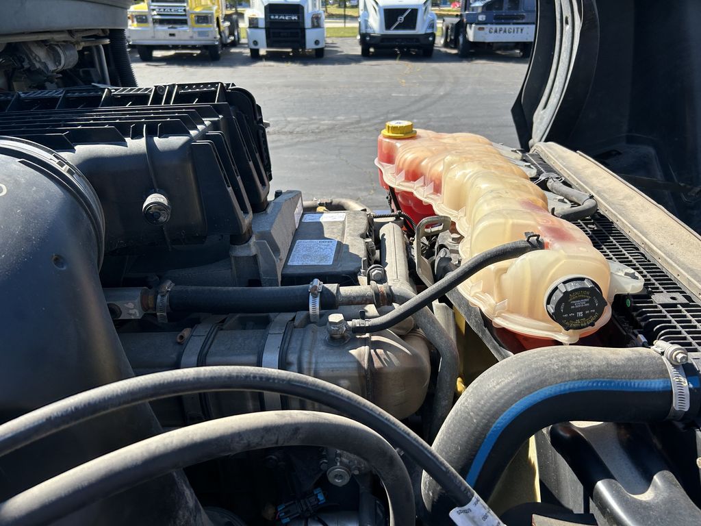 Slide images of 2021 FREIGHTLINER CASCADIA 126