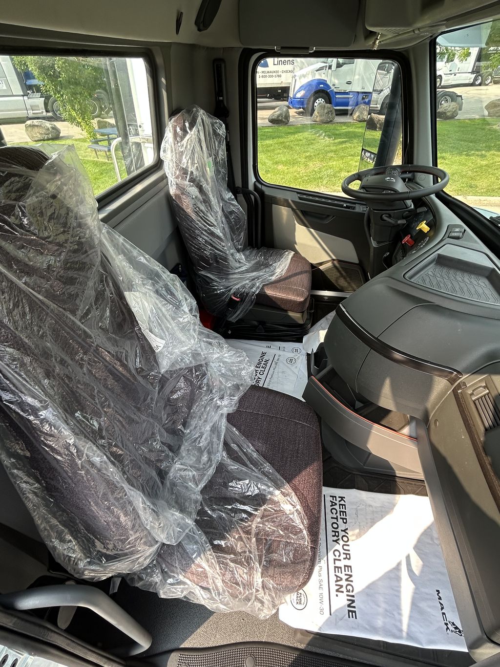 Slide images of 2025 VOLVO VNR64T300