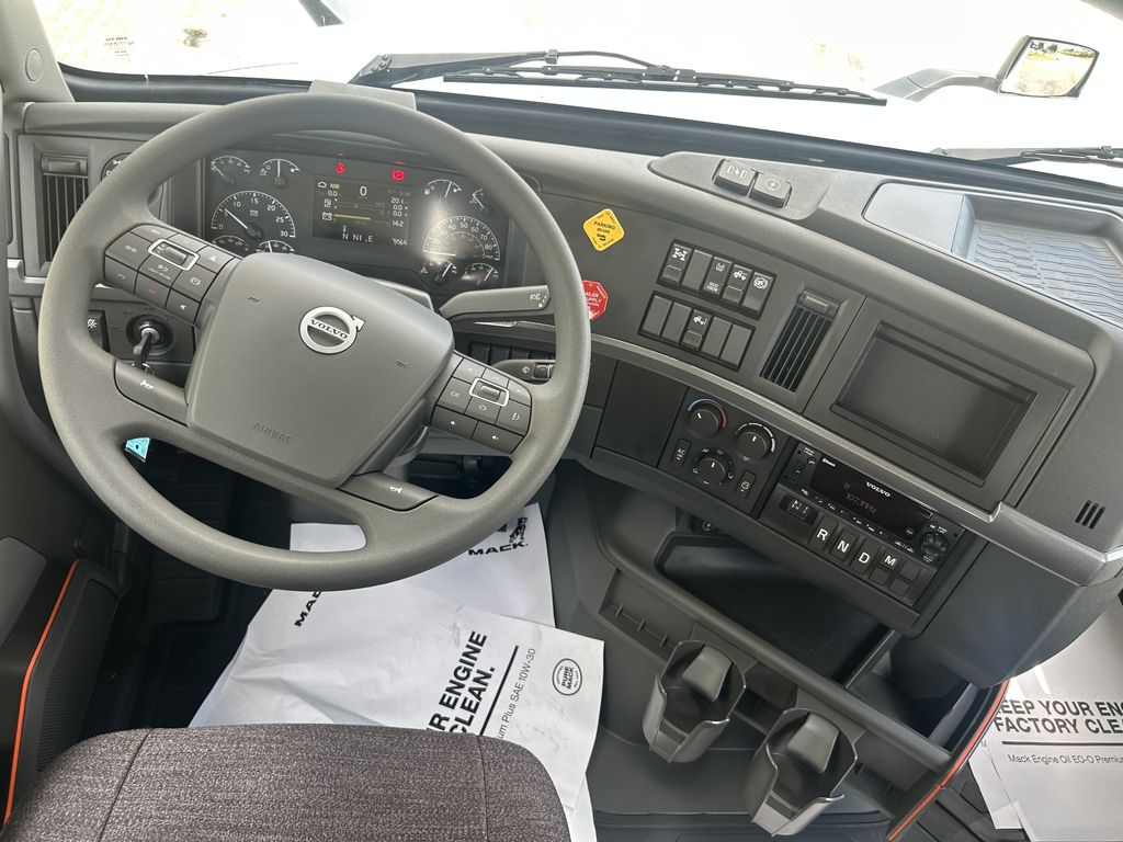 Slide images of 2025 VOLVO VNL64T300