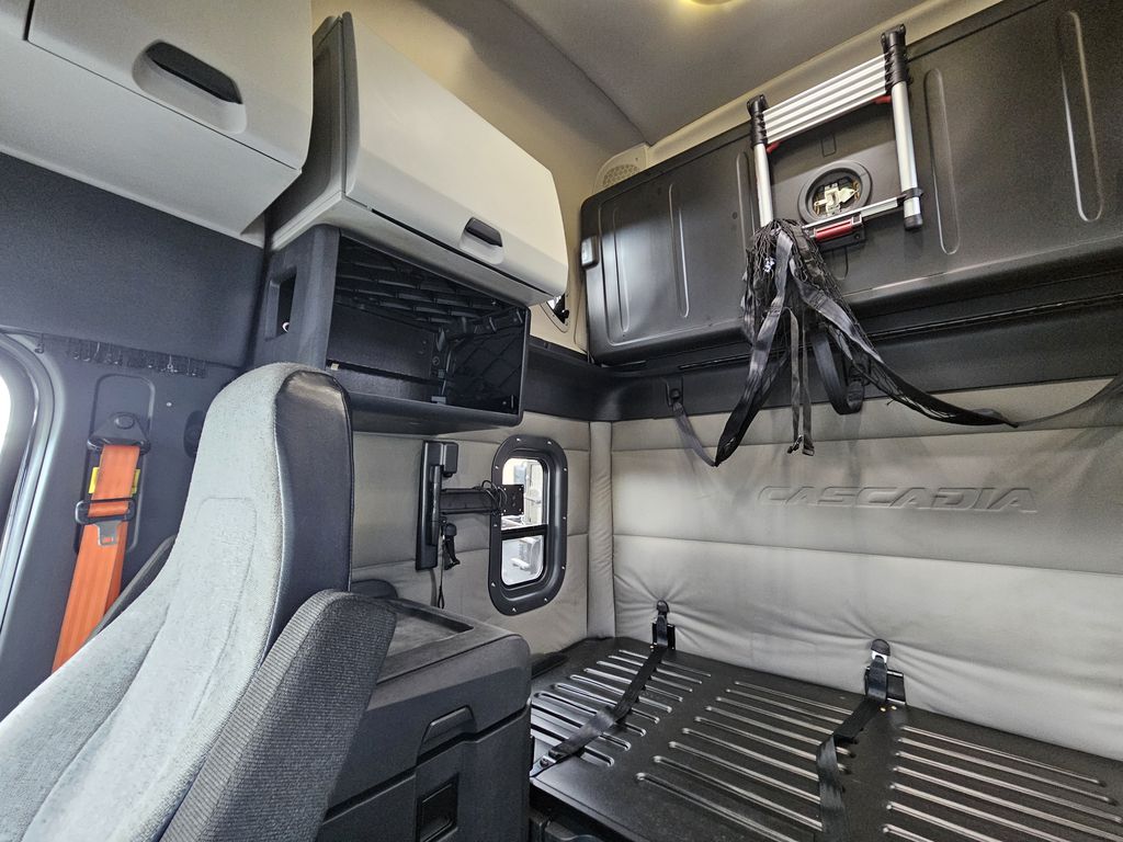 Slide images of 2021 FREIGHTLINER CASCADIA 126