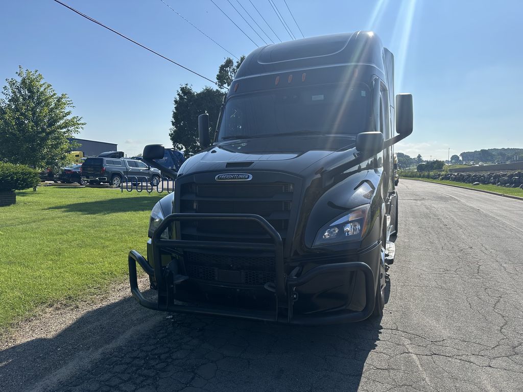 Slide images of 2021 FREIGHTLINER CASCADIA 126