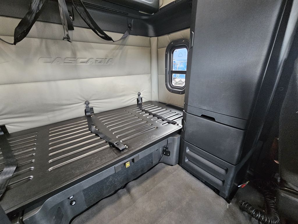 Slide images of 2021 FREIGHTLINER CASCADIA 126