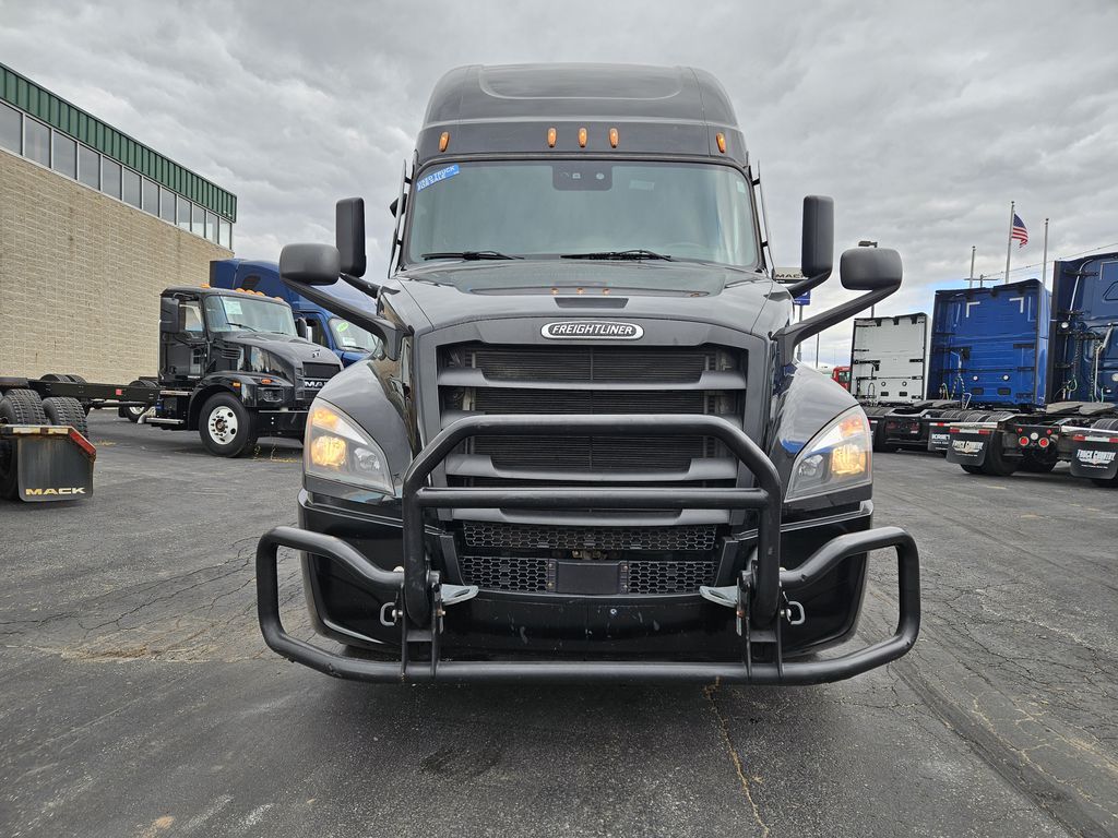 Slide images of 2021 FREIGHTLINER CASCADIA 126
