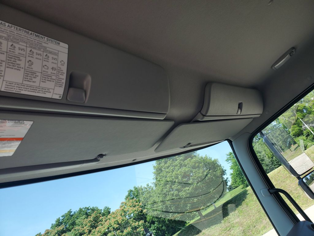 Slide images of 2026 HINO L6