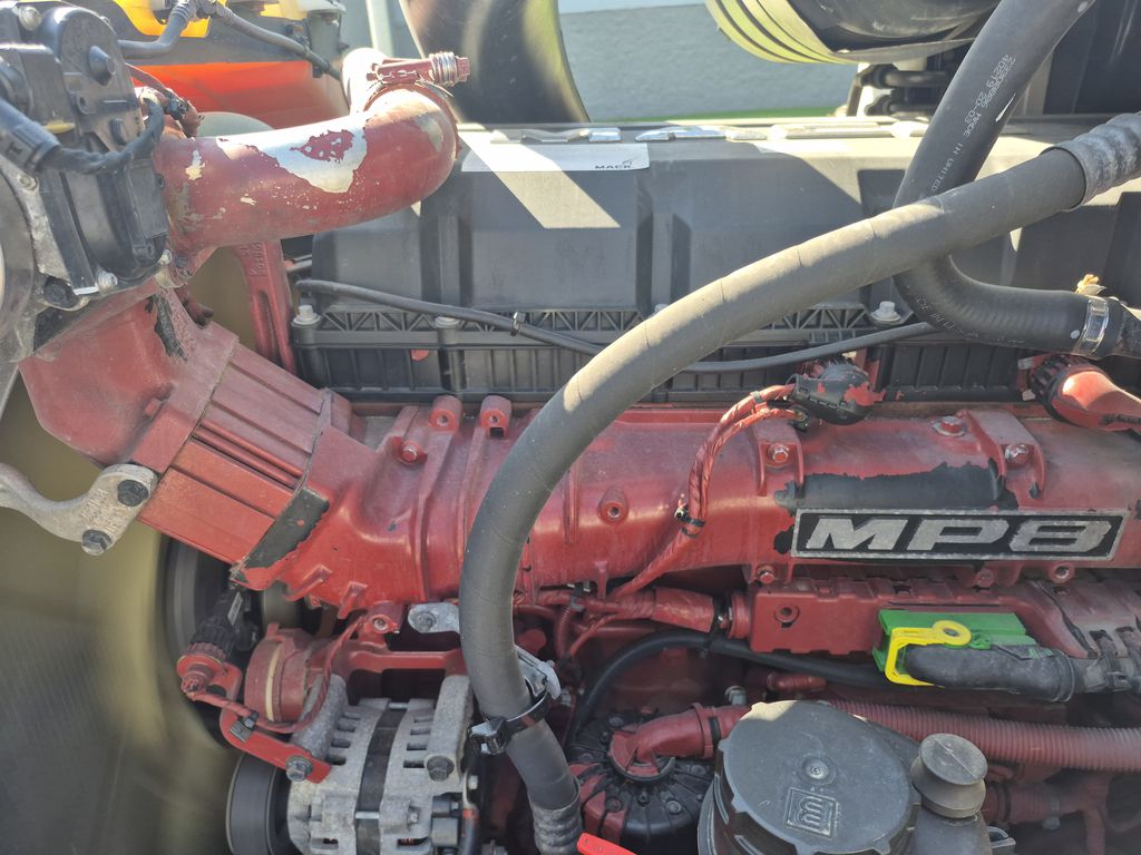Slide images of 2021 MACK AN64T