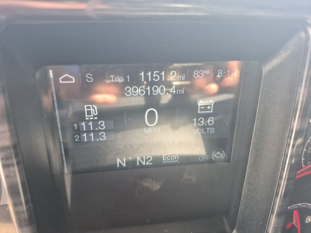 Slide images of 2021 MACK AN64T