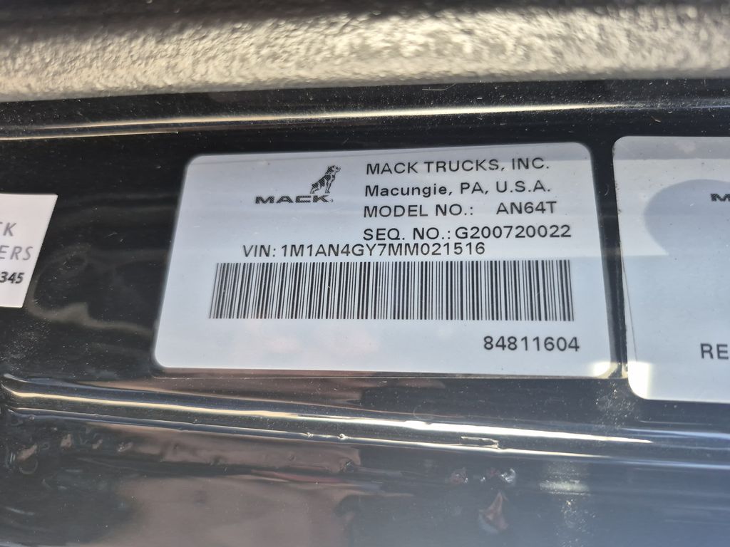 Slide images of 2021 MACK AN64T