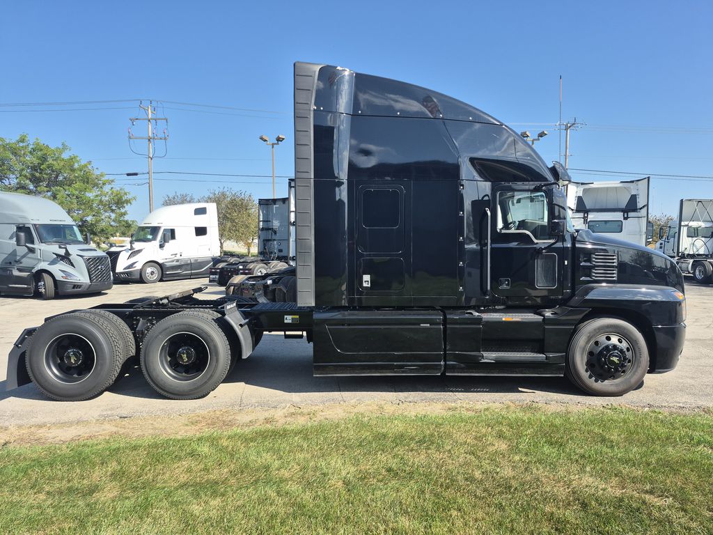 Slide images of 2021 MACK AN64T