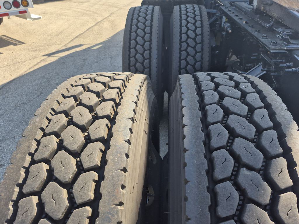 Slide images of 2021 MACK AN64T