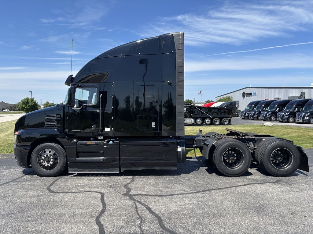 Slide images of 2021 MACK AN64T