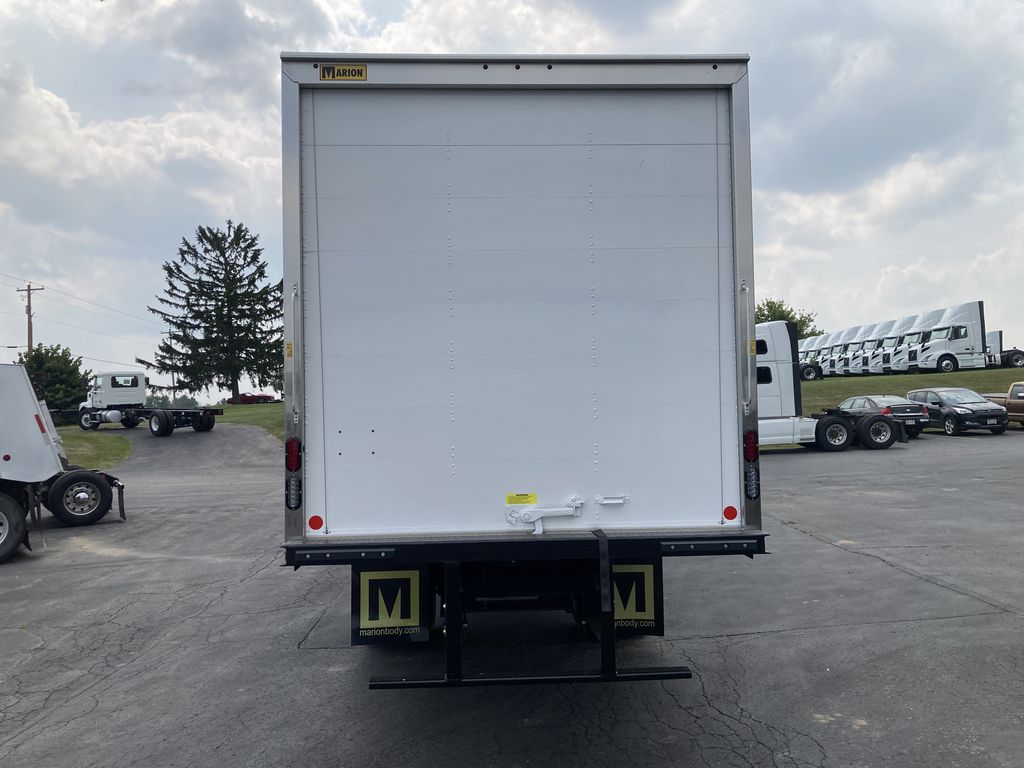 Slide images of 2025 MACK MD642